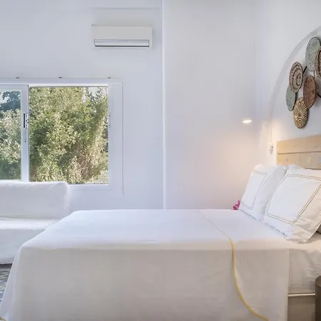 Yasos Aparthotel 4*